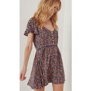 Spell & the Gypsy Jasmine 90’s Mini